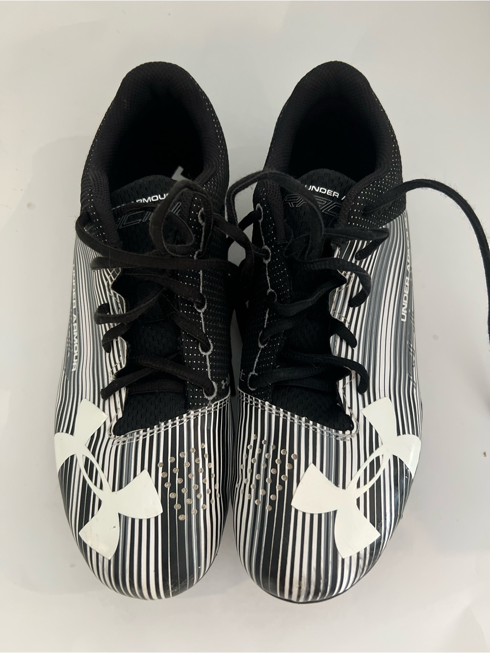 Women’s Under Armour Run Fast Track & Field Spikes – Black/White – Cleats Size 9
